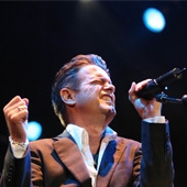 CULMINA EN EL PLAY! CÁCERES LA GIRA DE SANTIAGO AUSERÓN CON LA  ORIGINAL JAZZ ORQUESTRA